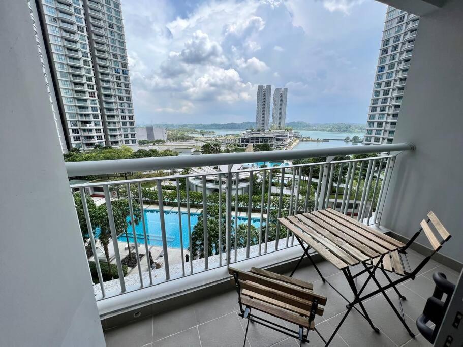 Teega Suites Puteri Harbour Iskandar Puteri #Poolview Seaview Nusajaya  Bagian luar foto